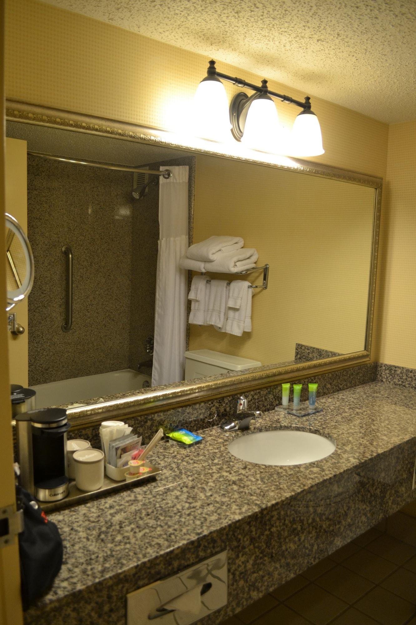 Radisson Hotel Fort Worth North-Fossil Creek Екстер'єр фото