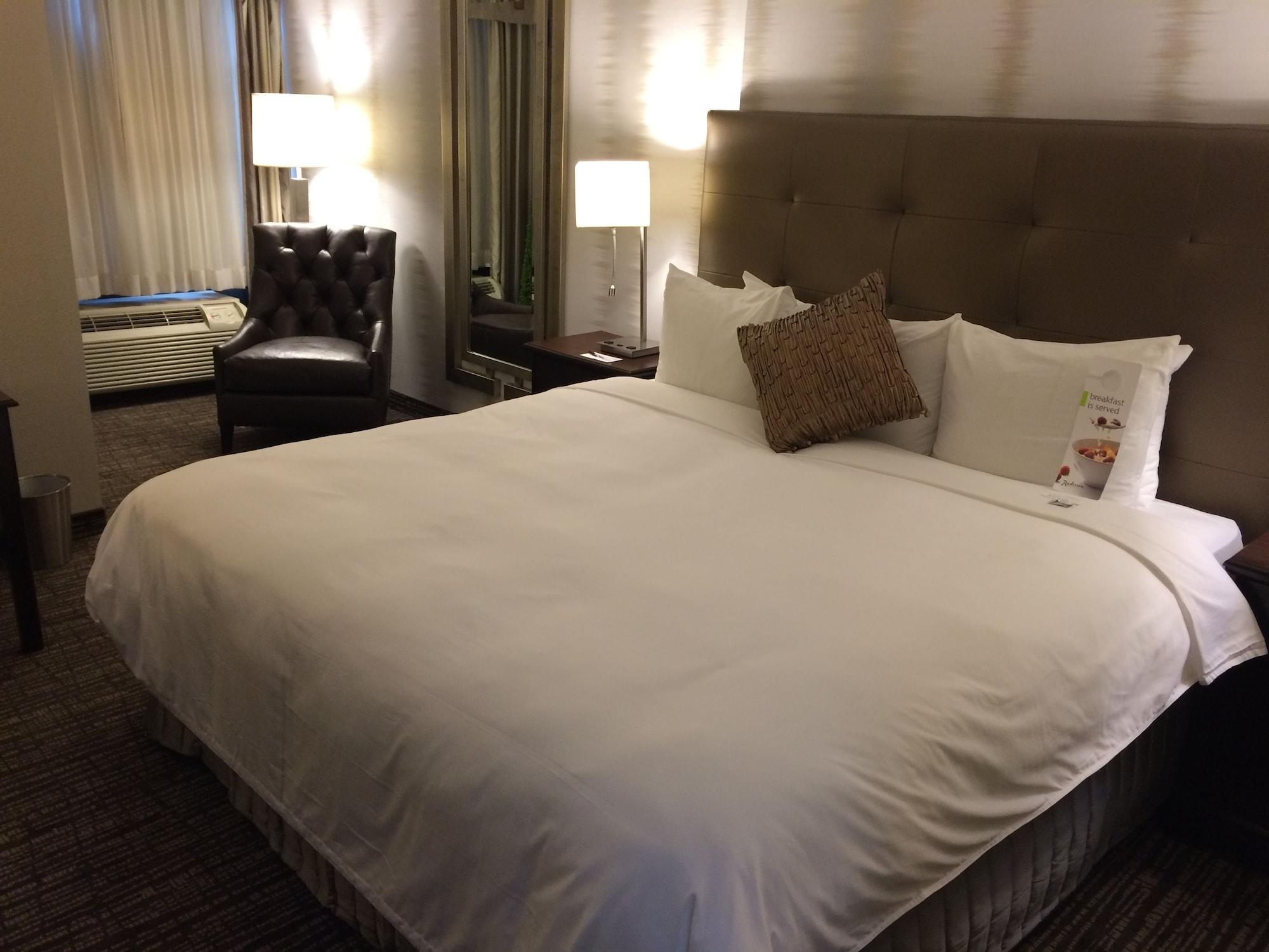 Radisson Hotel Fort Worth North-Fossil Creek Екстер'єр фото