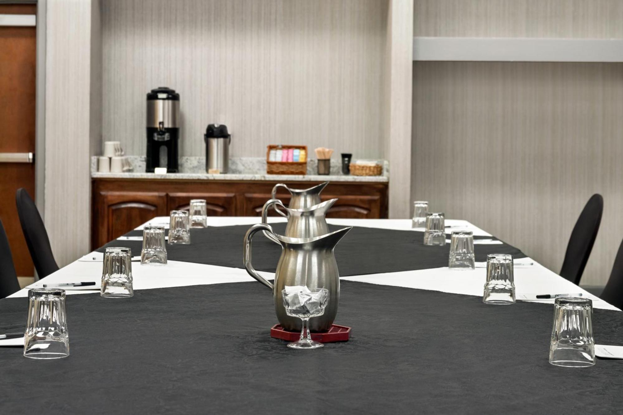Radisson Hotel Fort Worth North-Fossil Creek Екстер'єр фото