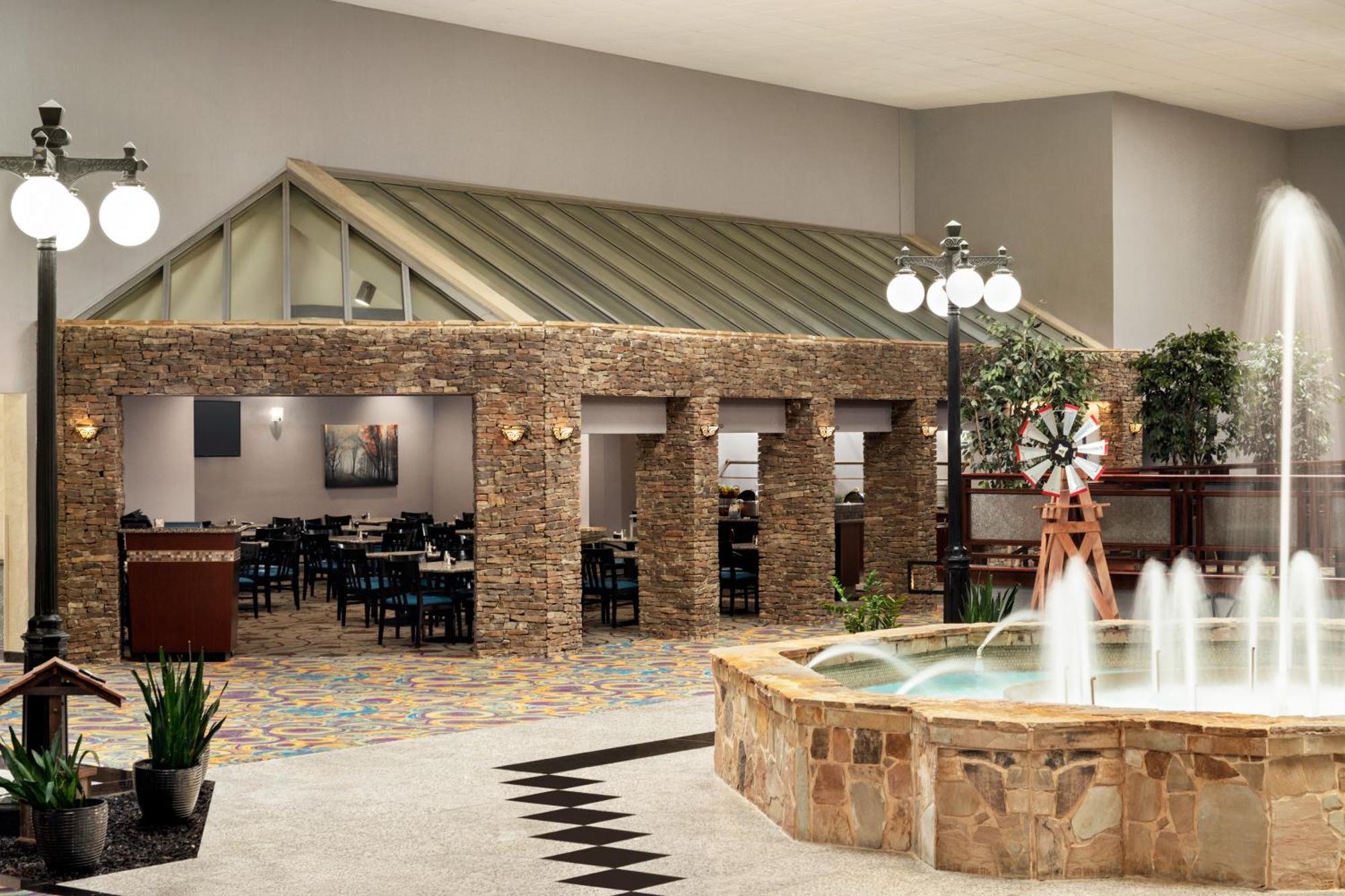 Radisson Hotel Fort Worth North-Fossil Creek Екстер'єр фото