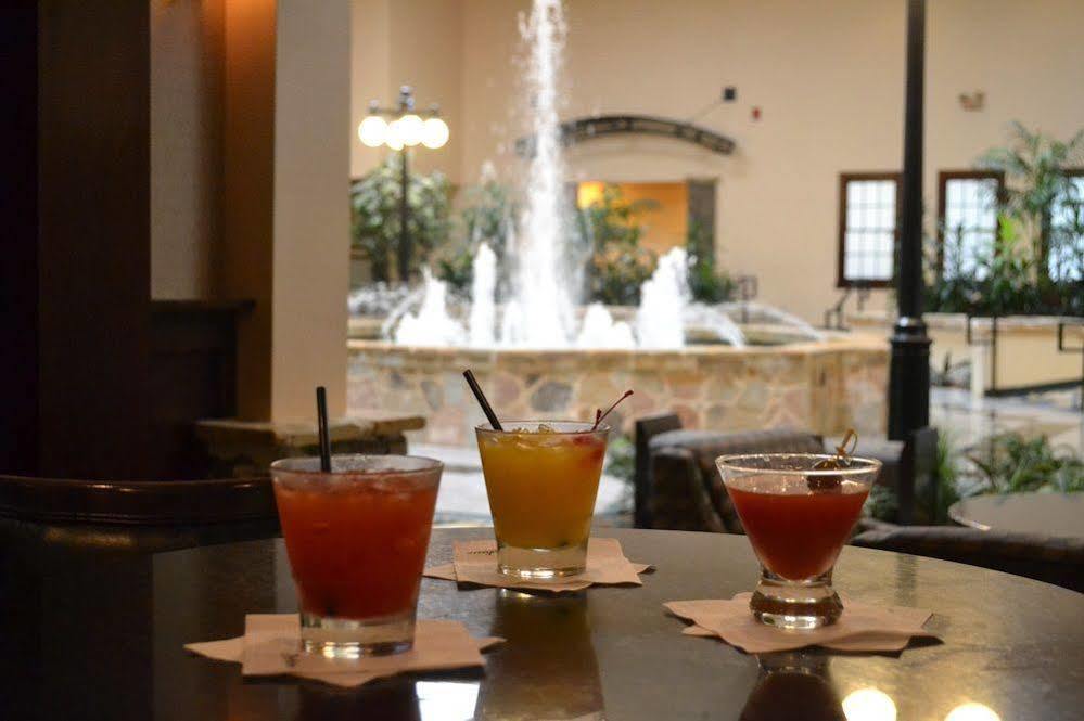 Radisson Hotel Fort Worth North-Fossil Creek Екстер'єр фото